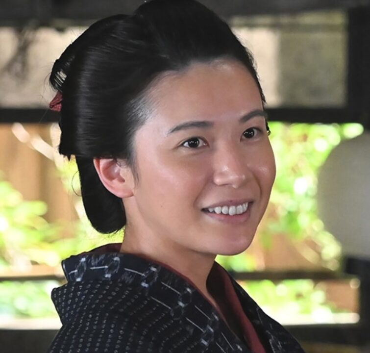 村川絵梨 渋沢栄一姉 なか はルーキーズ出演時に熱愛 今現在結婚は 写真集や映画 ドラマで美脚と評判 青天を衝け まよい森の情報局